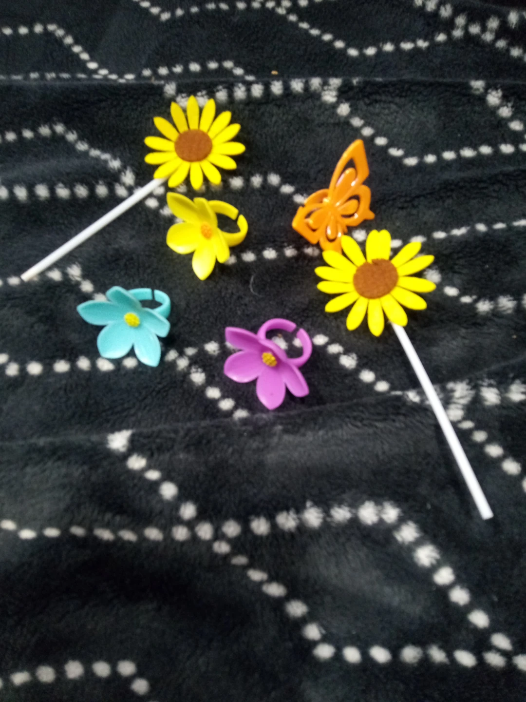 Flower and Butterfly Ring and Cake Toppers🧡
