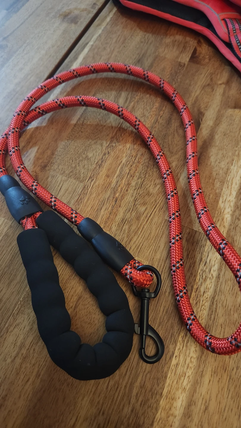 No-Pull Dog Harness with Leash XL *new - photo 2
