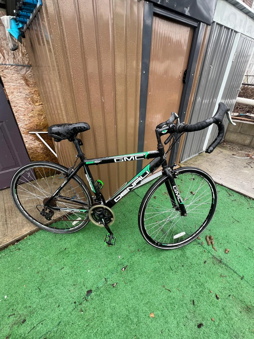 GMC Denali Road Bike - Black