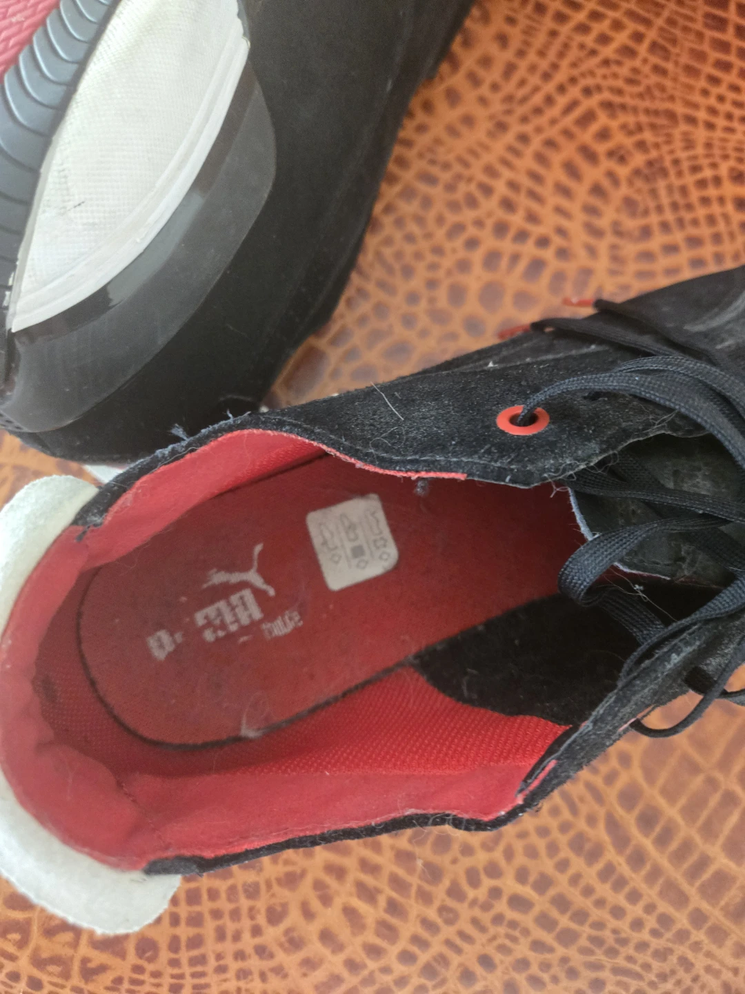 Puma Ferrari Black Suede Sneakers Size 14, Fit like a 13 - photo 5