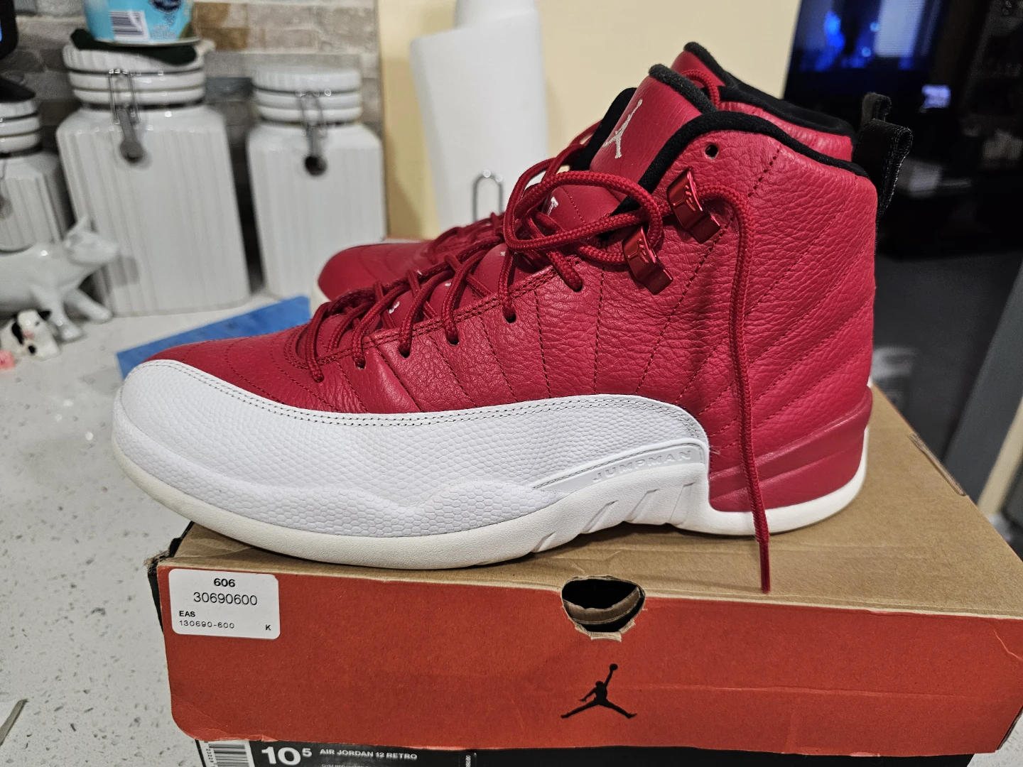 Air Jordan 12 Retro Men's Shoes - Red/White Size 10.5 - photo 4
