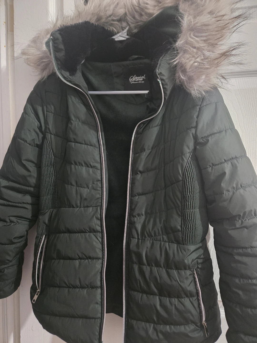 Special One Puffer Jacket with Fur Hood - Medium