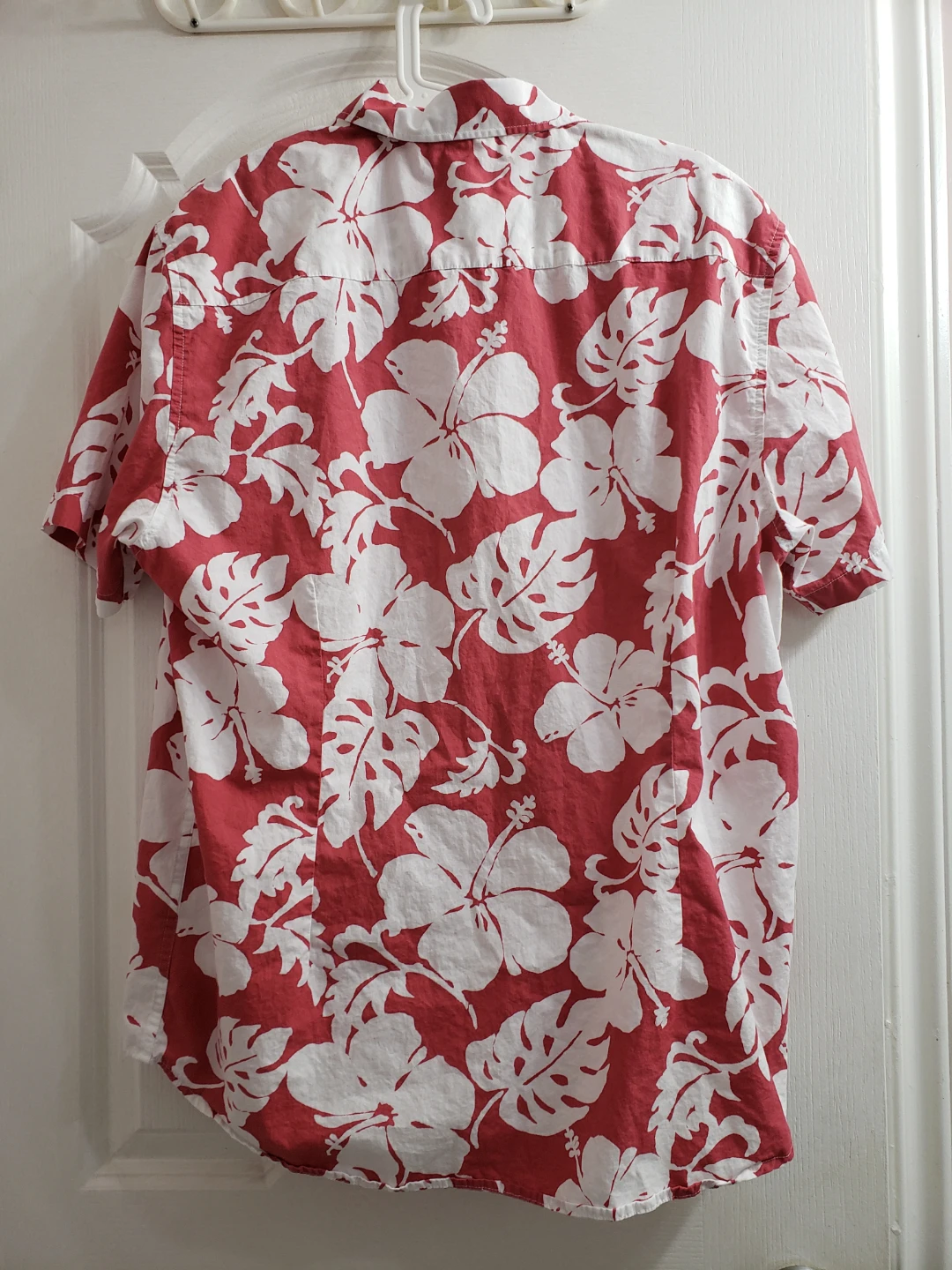 Aeropostale Men's Red Floral Short Sleeve Shirt Size Large - photo 2