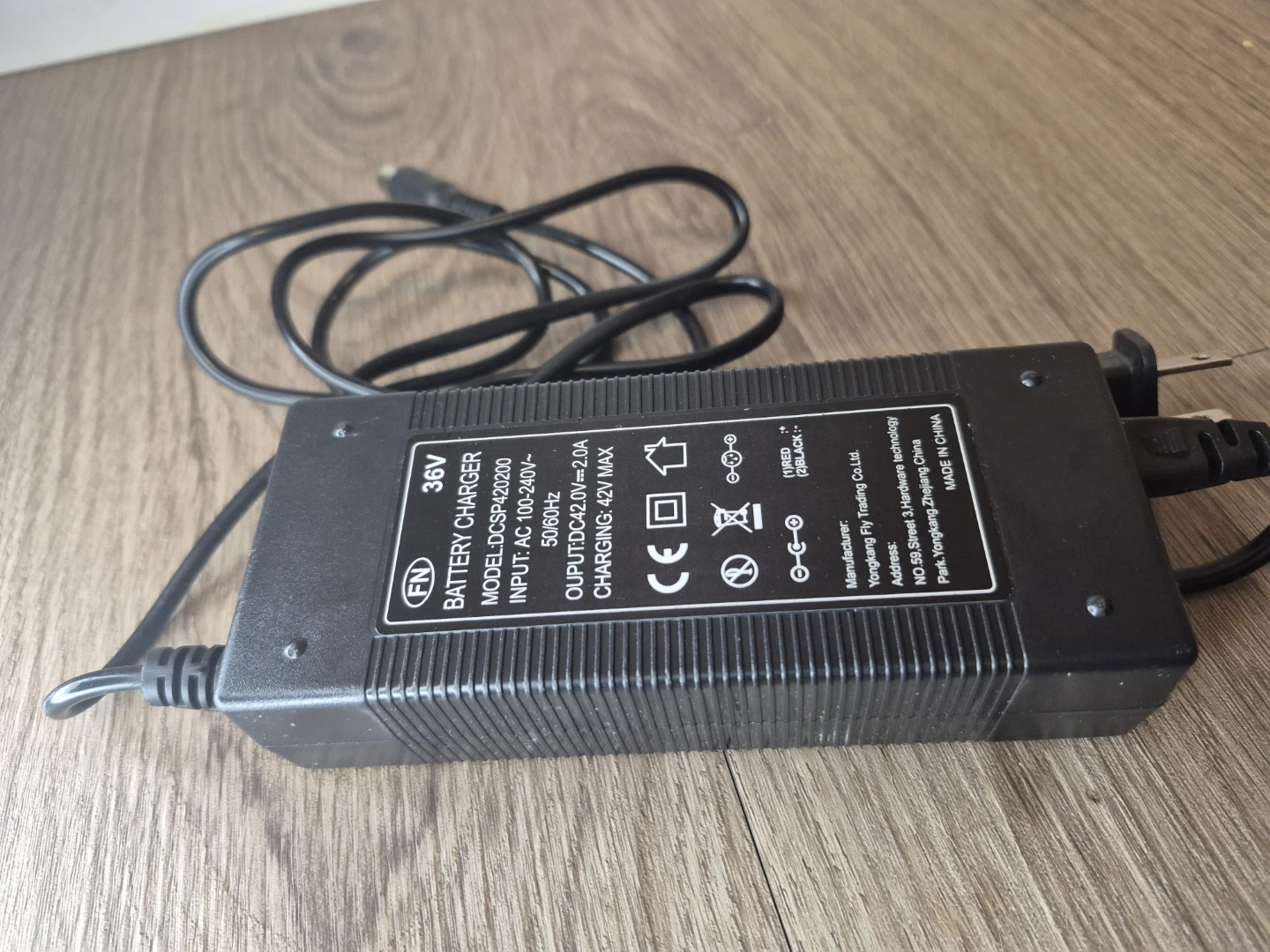 36V Battery Charger for Electric Scooter / E-Bike (42V Output) - photo 3