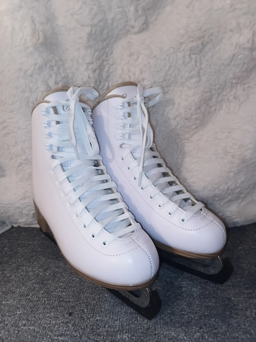 Jackson Cameo CS500 Mark II Figure Skates - Size 7