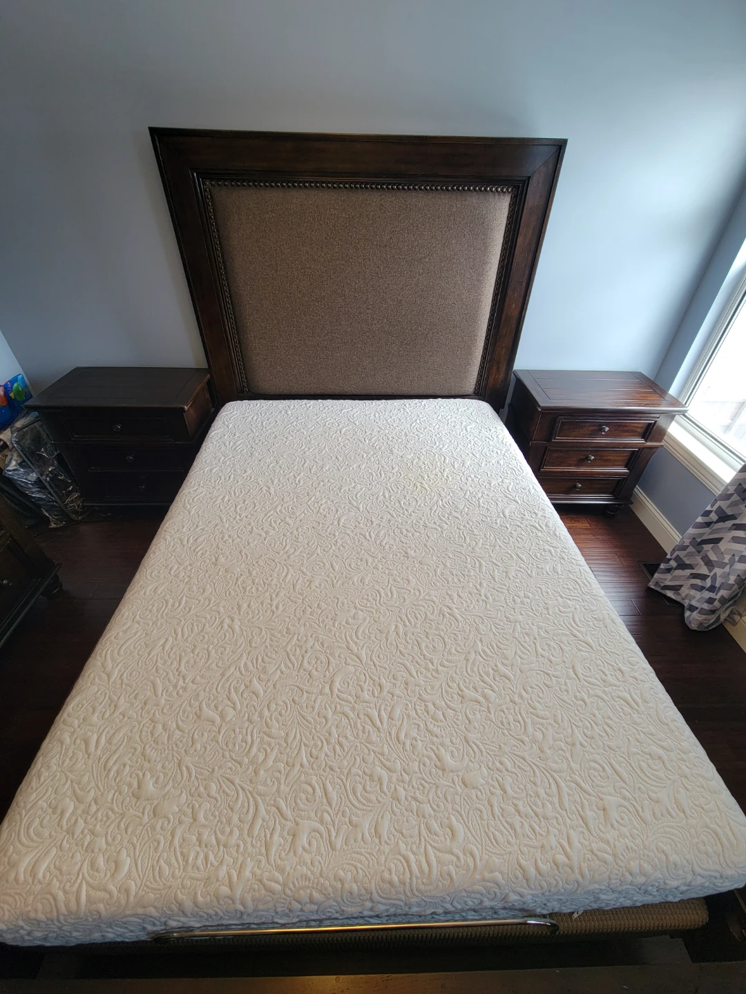Dark Wood Bedroom Set - Bed Frame, Dresser, and Nightstands - photo 3
