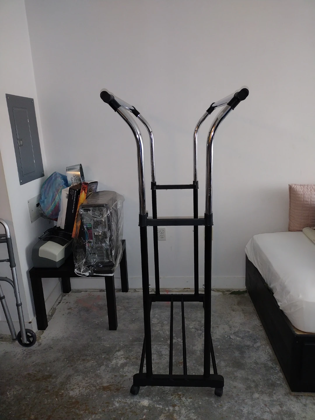 Adjustable Double Rail Garment Rack 🥕 - photo 2