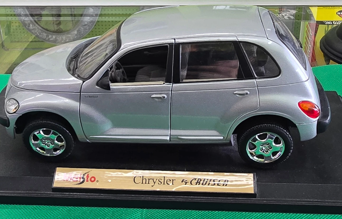 🚗 Chrysler PT Cruiser Die-Cast Model (Display Base) – $31