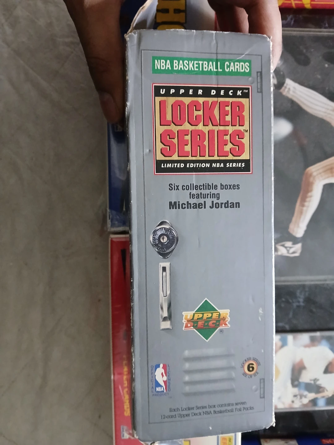 Collection of Score NHL Hockey & Upper Deck NBA Basketball Cards - photo 4