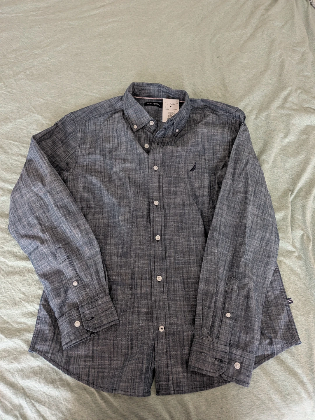NEW Nautica Men's Button-Down Shirt