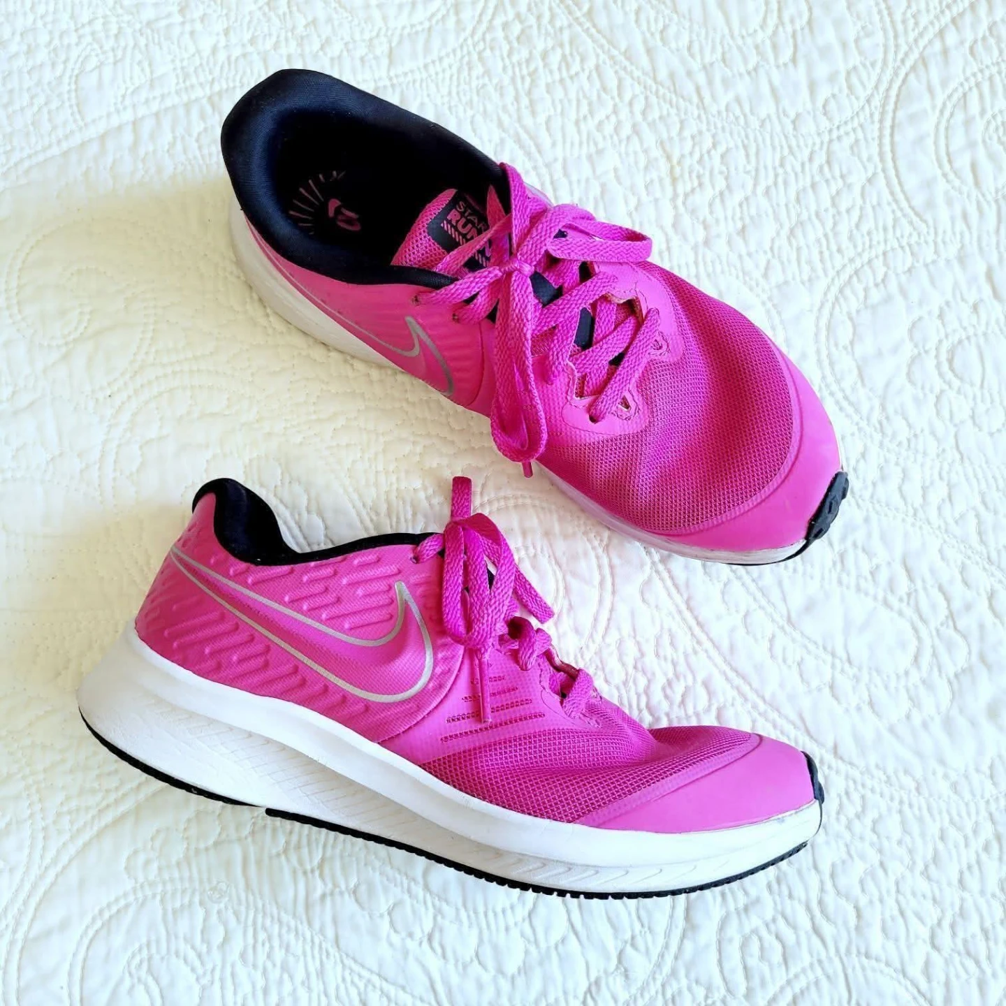 Nike Star Runner 2 Sneakers Size 4 - photo 3