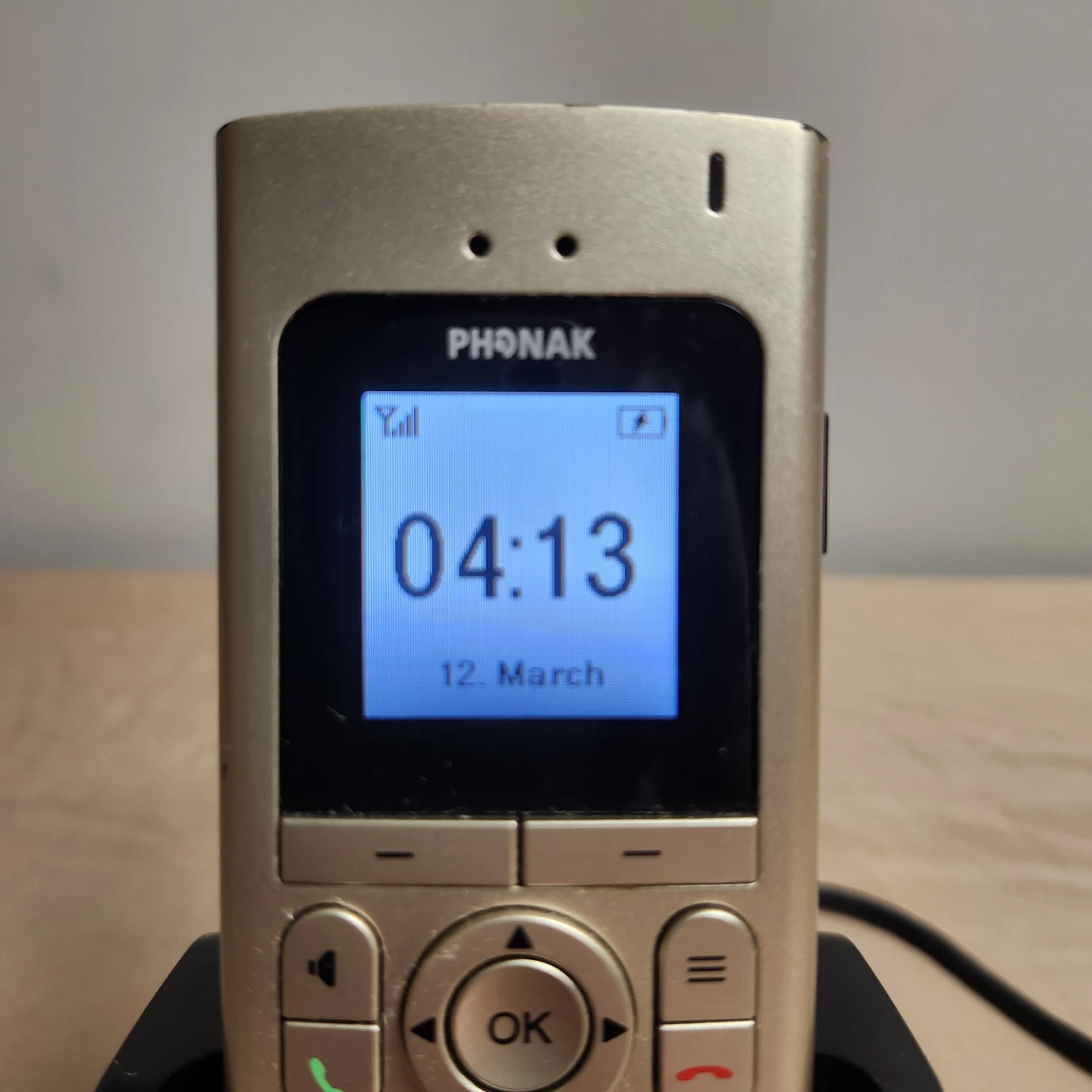 Phonak Cordless Phone with Charging Dock - photo 2