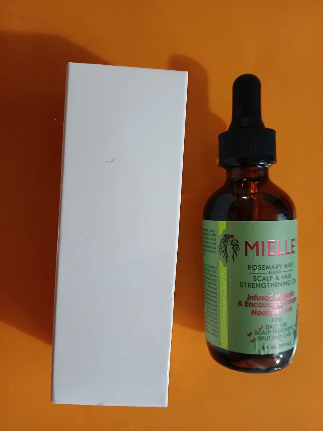 Mielle Rosemary Mint Scalp & Hair Strengthening Oil (2 fl. oz.)