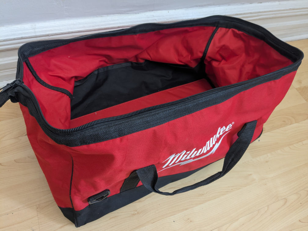 24" Milwaukee Multi-Pocket Large Tool Bag - photo 2