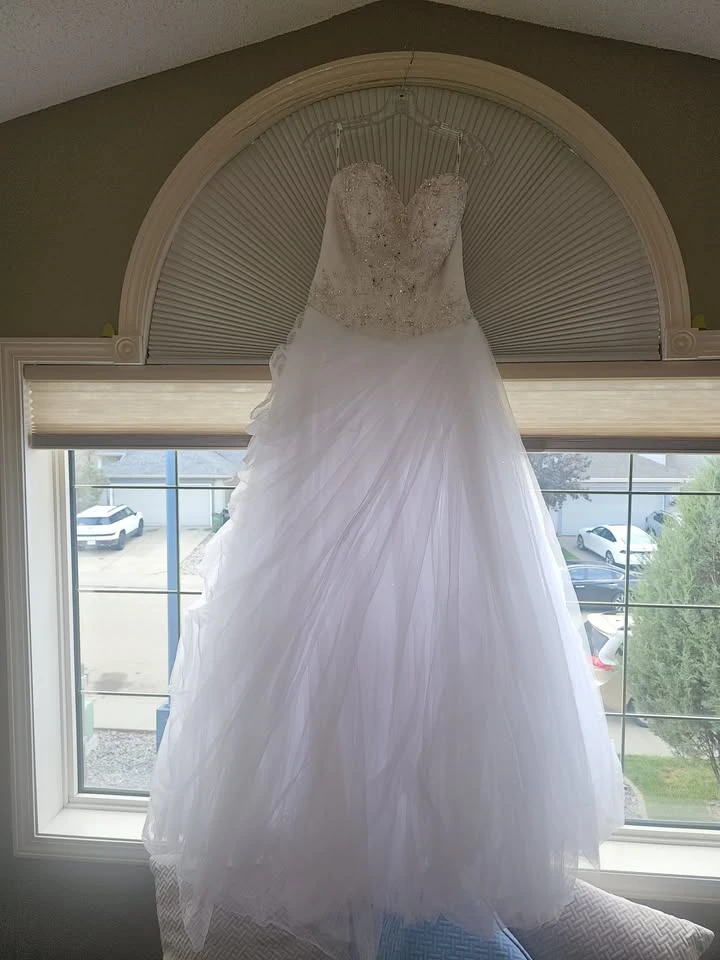 The Bridal Box White Wedding Dress Size 12 - photo 3