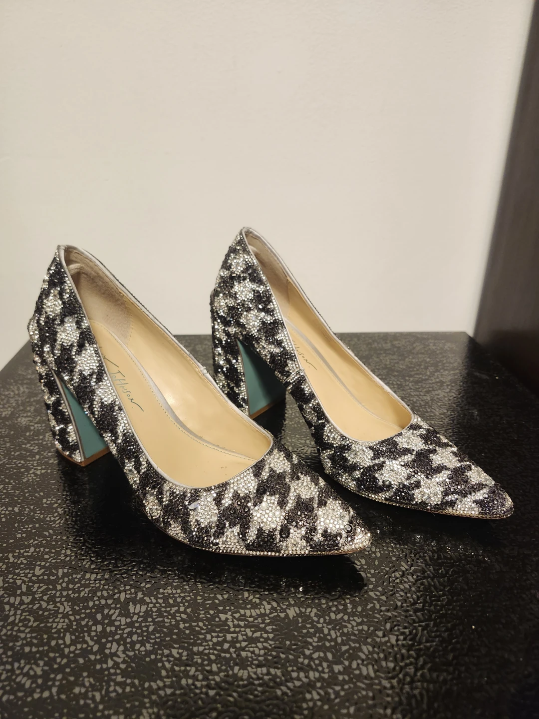 Betsey Johnson Houndstooth Heels - photo 2