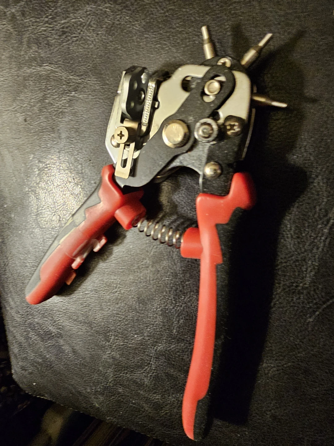 Rotary Hole Punch Tool