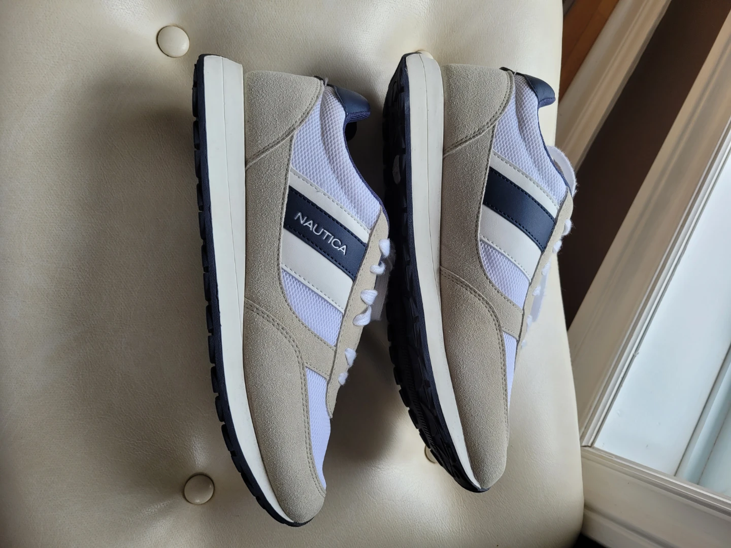 Practically New Nautica Men's Sneakers - Size 10 - photo 4