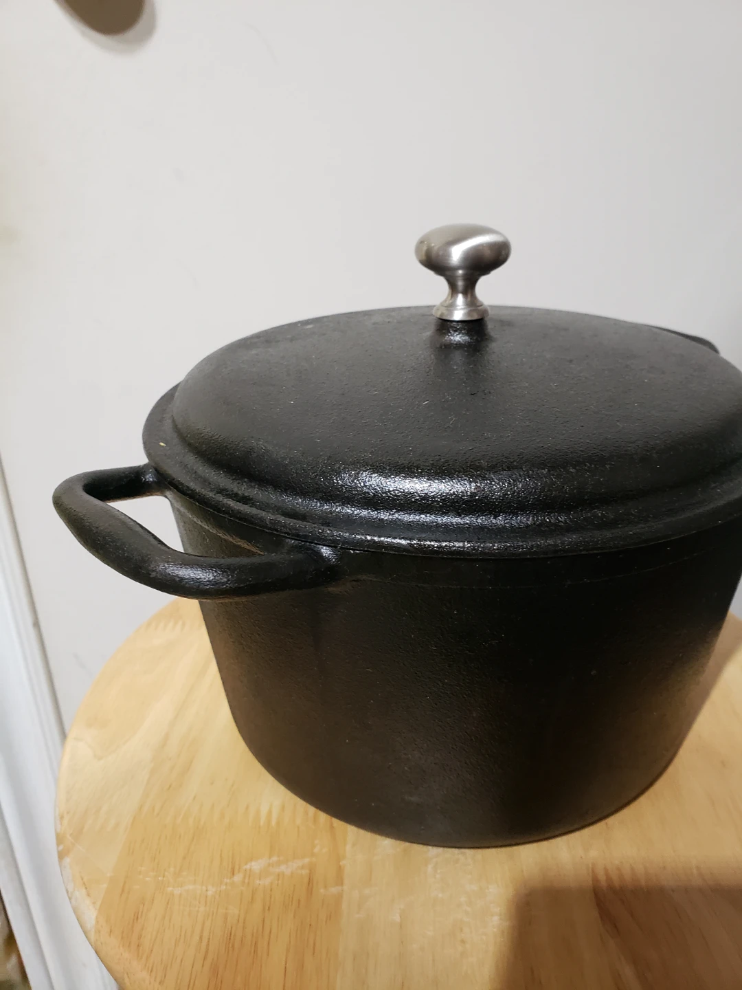 Black Cast Iron Dutch Oven - photo 2