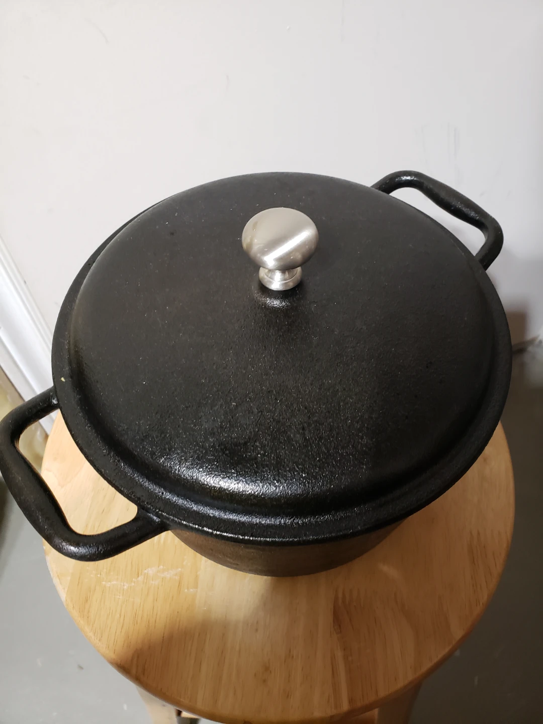 Black Cast Iron Dutch Oven - photo 4