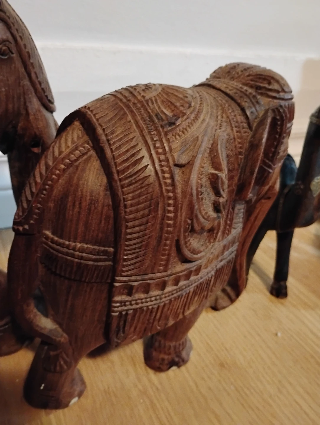 African Hand Carved Solid Hardwood Elephant Highly Detaiied - photo 5