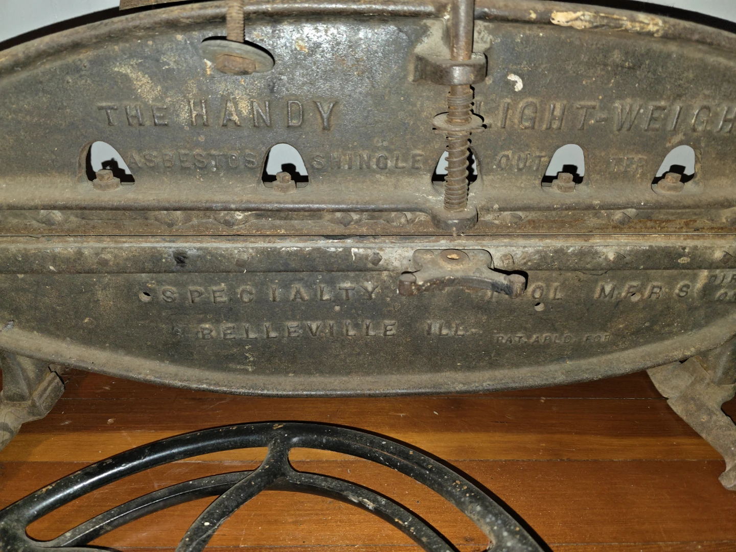 Vintage lot Asbestos Shingle Cutter & Pipe threader - photo 2