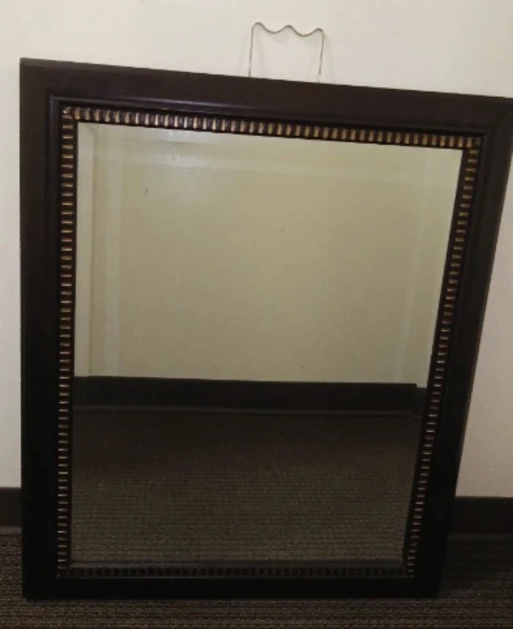 Pretty Decorative Mirror