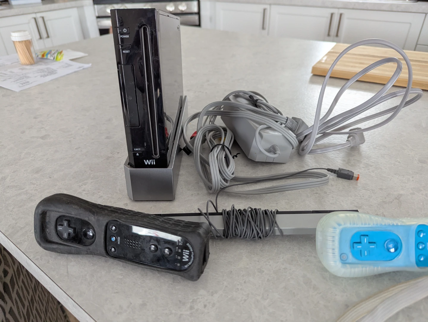 Nintendo Wii Console Bundle with Controllers