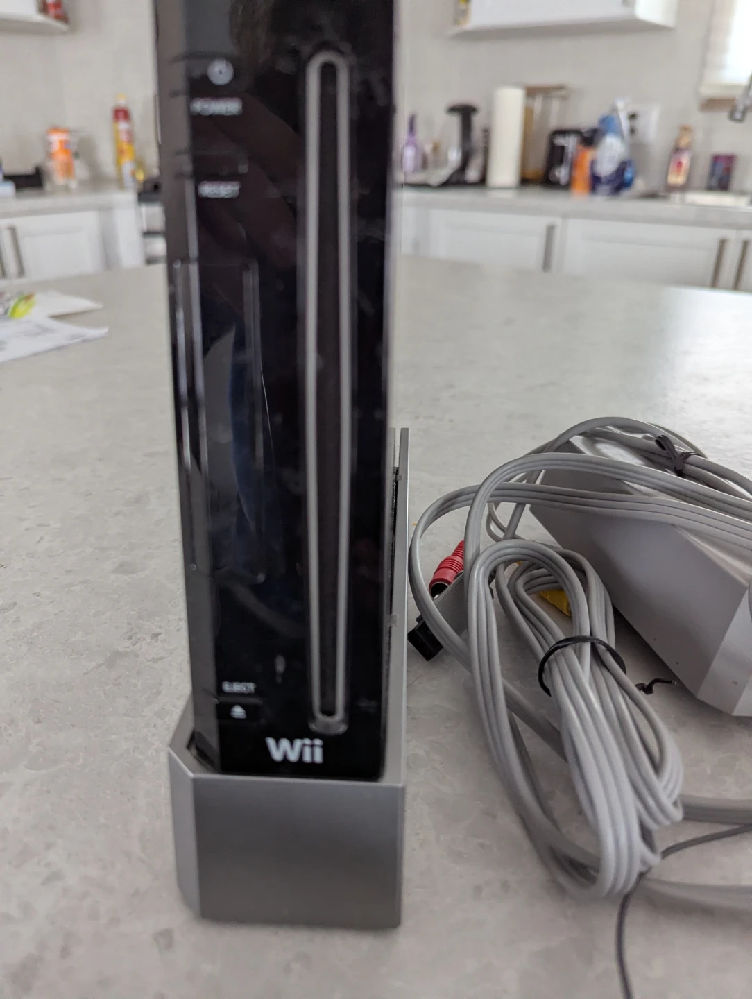 Nintendo Wii Console Bundle with Controllers - photo 3