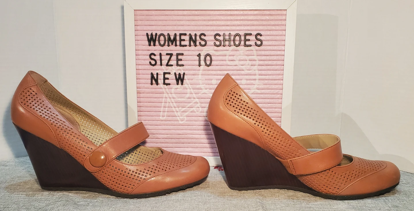 Kenneth Cole Reaction Womens Perforated Wedge Shoes - Size 10 - photo 4