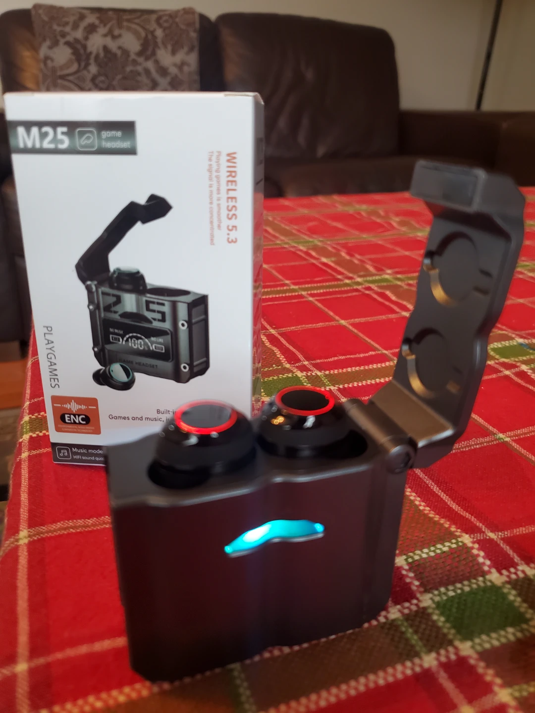 WIRELESS EARBUDS NEW IN BOX - photo 2