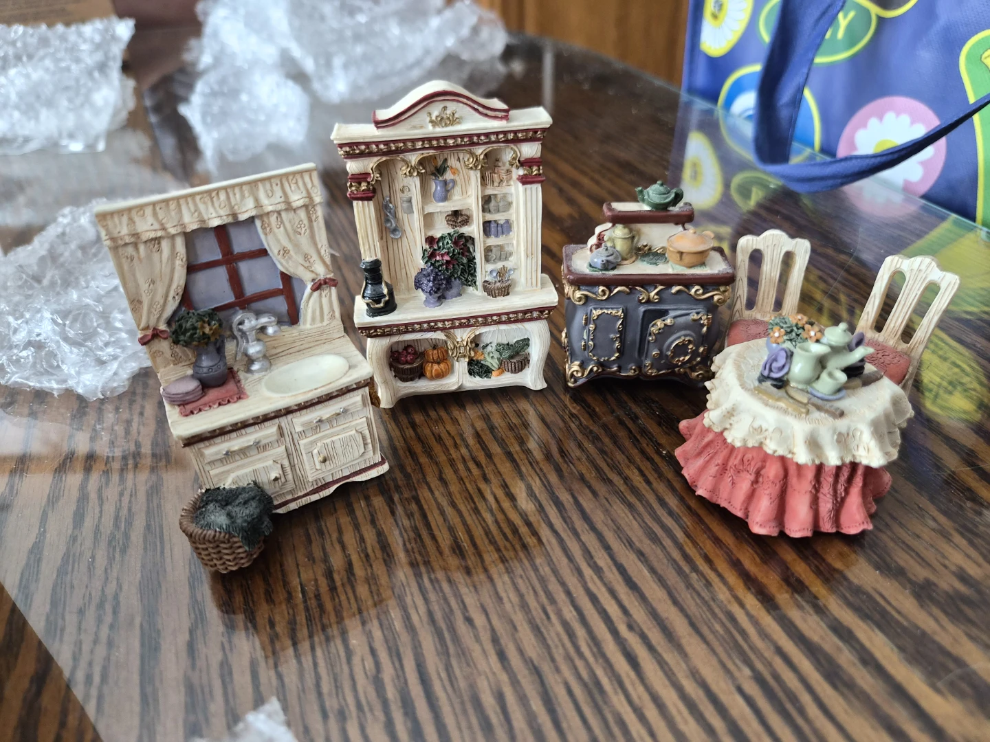 Avon Victorian Memories Collection Miniature Kitchen Furniture