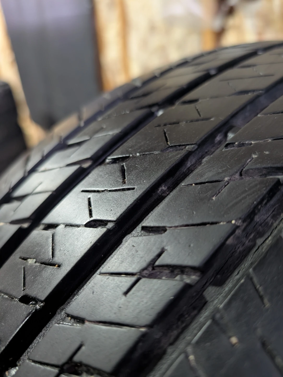 (4)-235/60R18 Bridgestone Ecopia all season tires