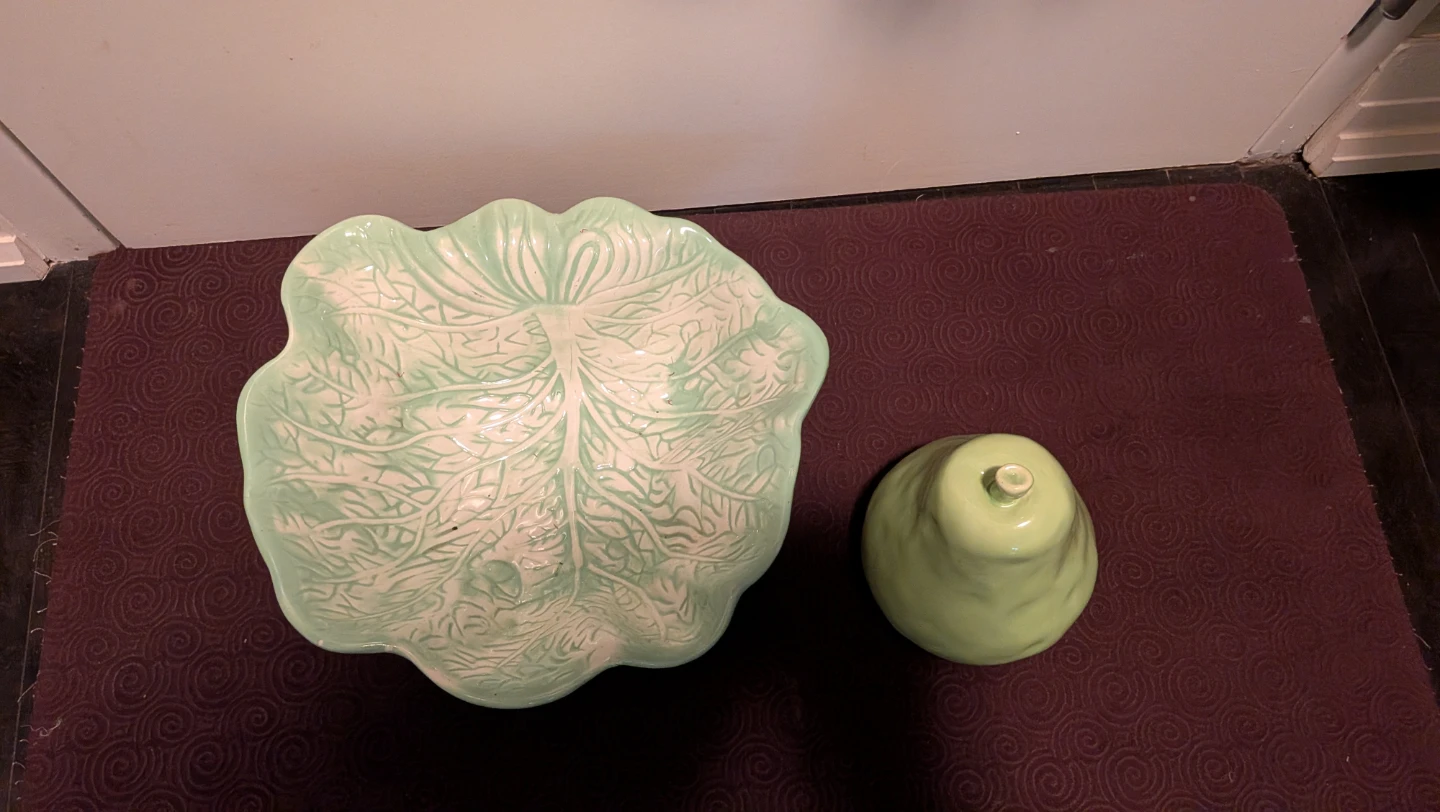Toscana Ceramic Cabbage Leaf Bowl and Pear Decor - photo 2