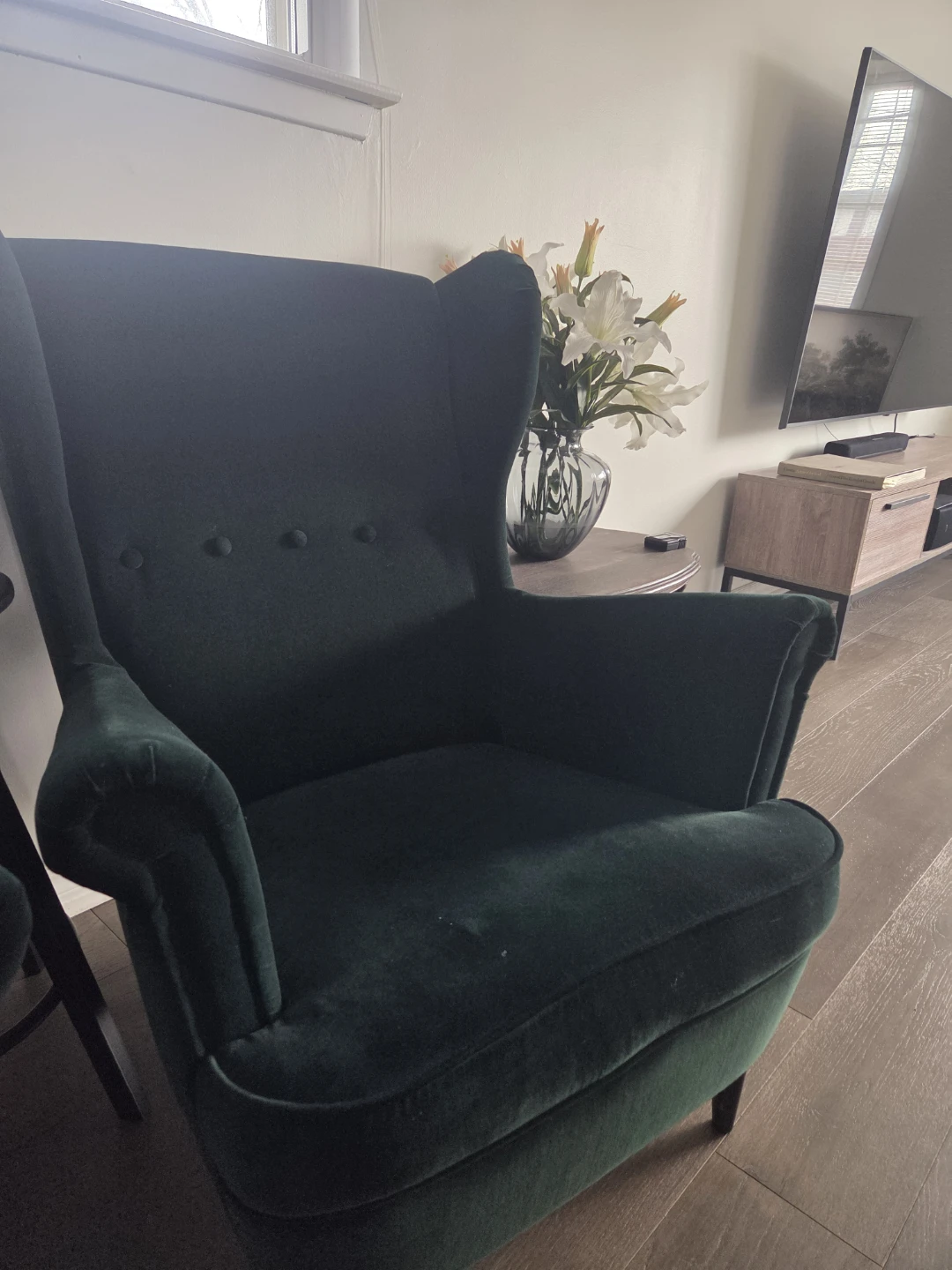 1 Velvet Wingback Accent Chair - Hunter Green - photo 3