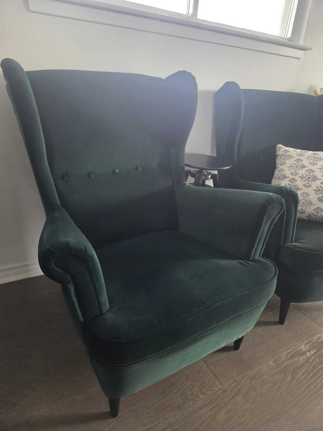 1 Velvet Wingback Accent Chair - Hunter Green - photo 4