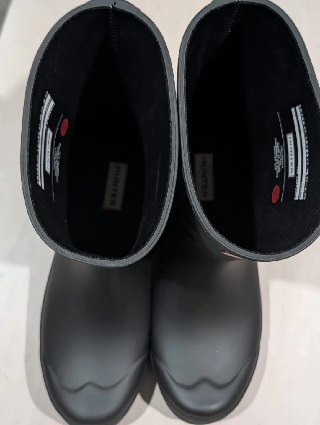 Hunter Boots Black Rubber Rain Boots - Size 9M - photo 4