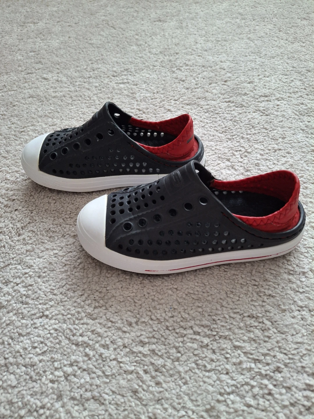 Skechers  crocs - photo 2