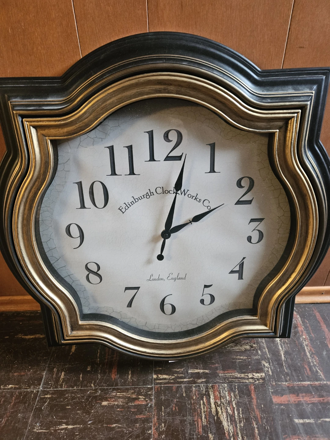 Edinburgh Clock Works Co. Wall Clock - photo 2