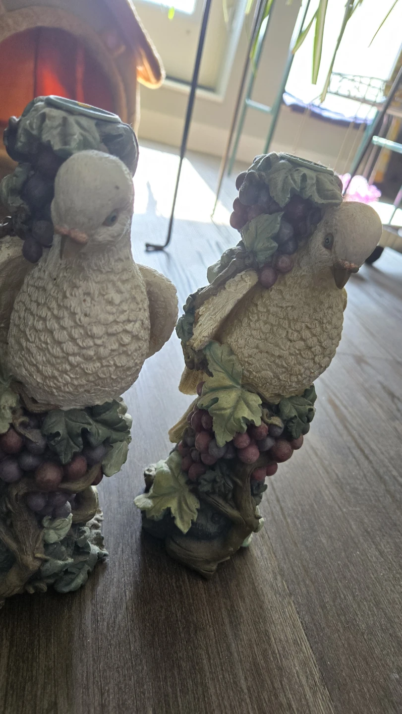 Set of 2 Decorative Bird Figurines with Grapes - photo 2