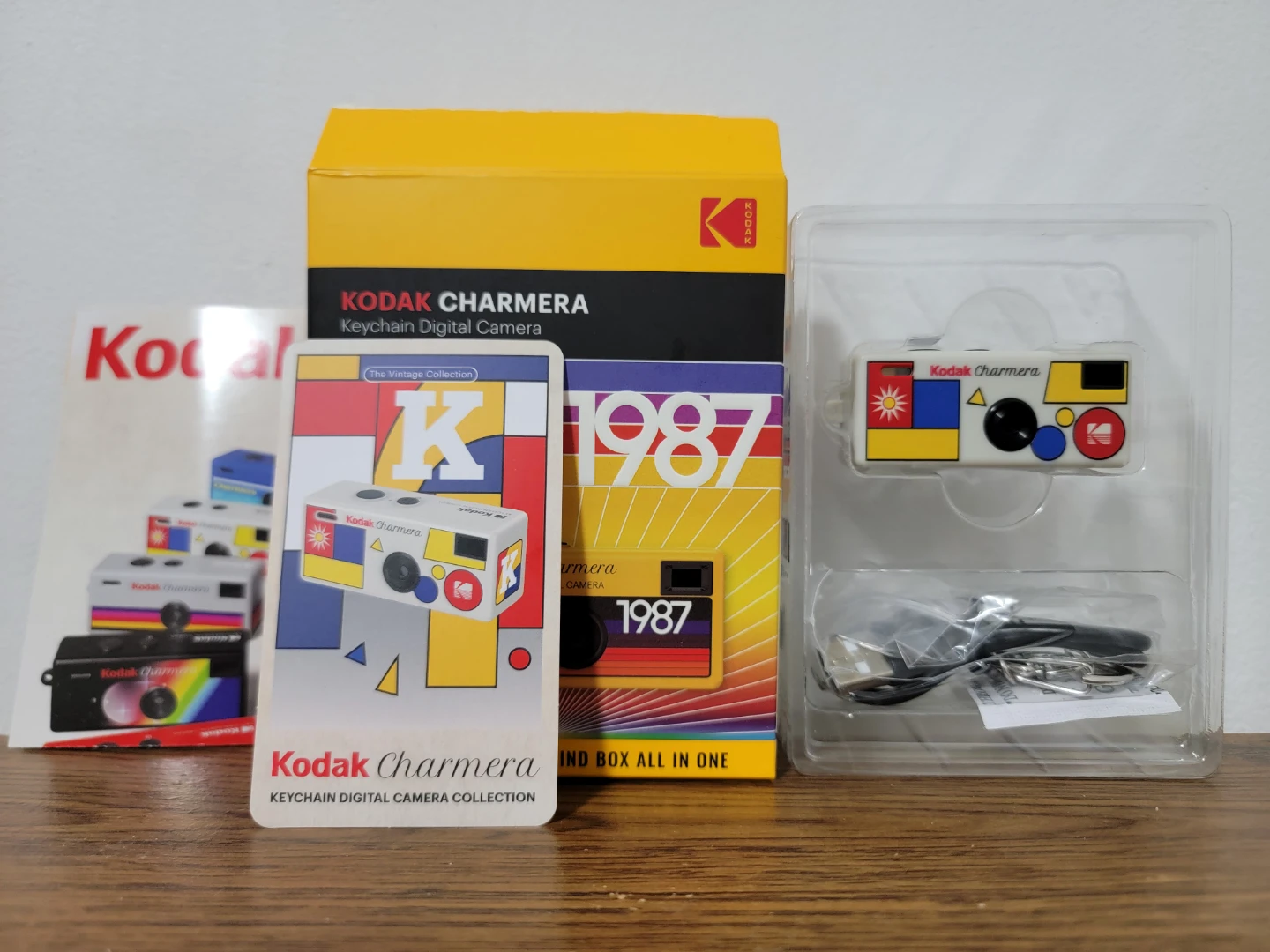 White kodak charmera