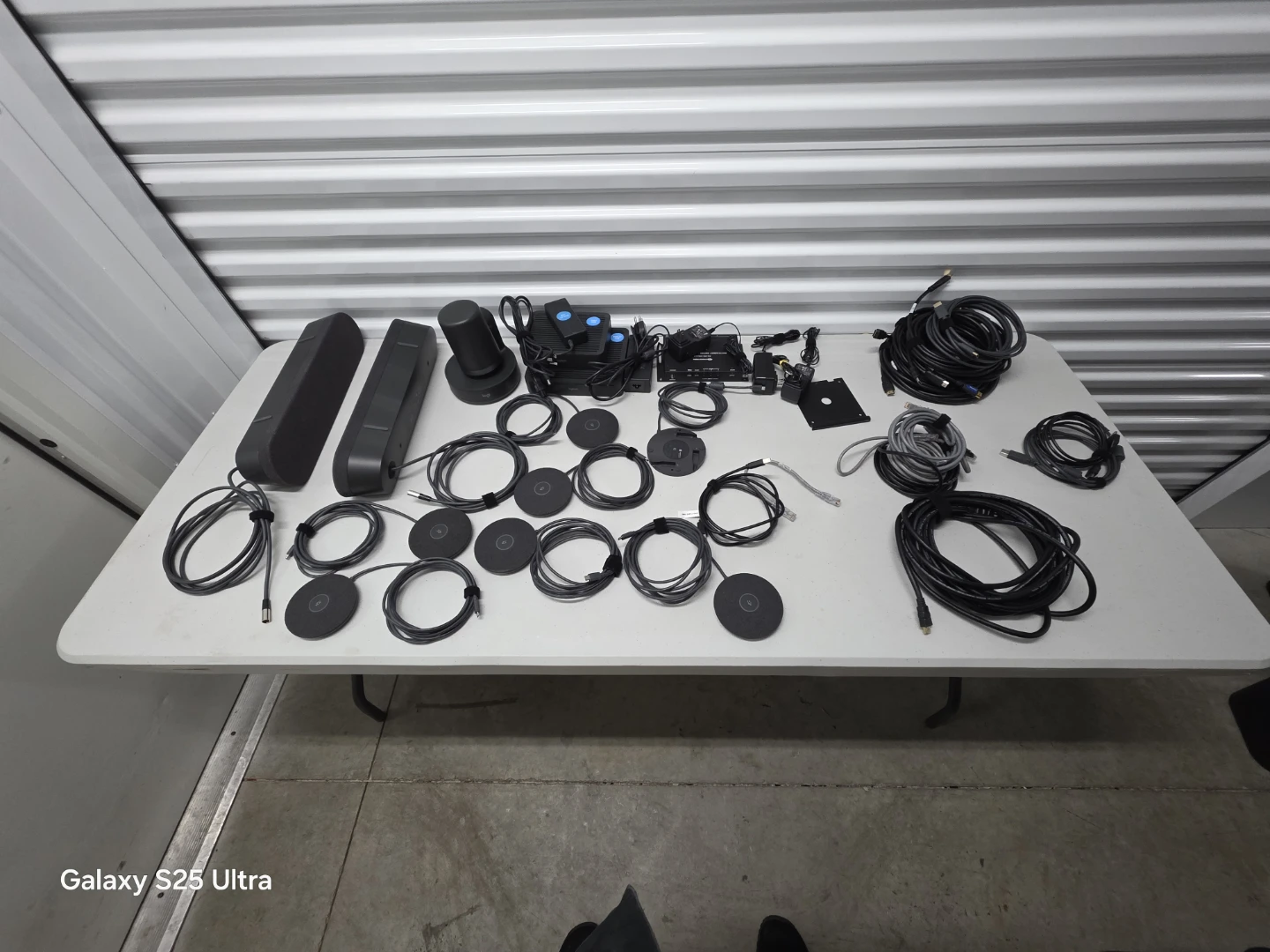 Logitech Rally pro conference system
