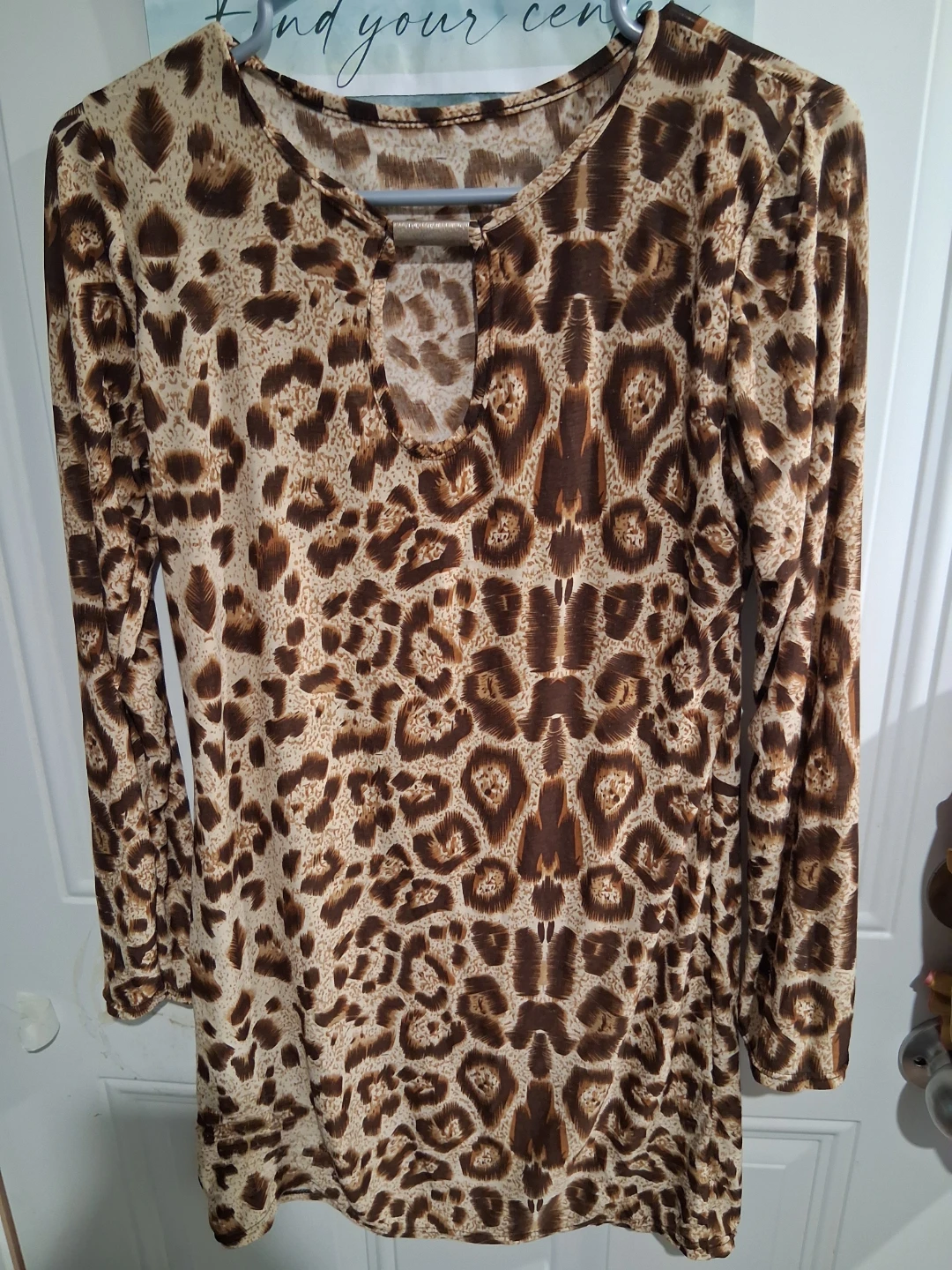 Women's Leopard Print Long Sleeve Top
