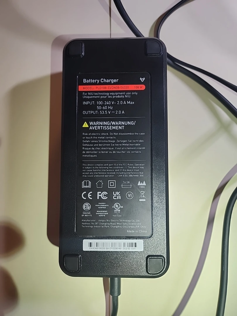 NIU Battery Charger PLD108-EVCN08-S4020 100W