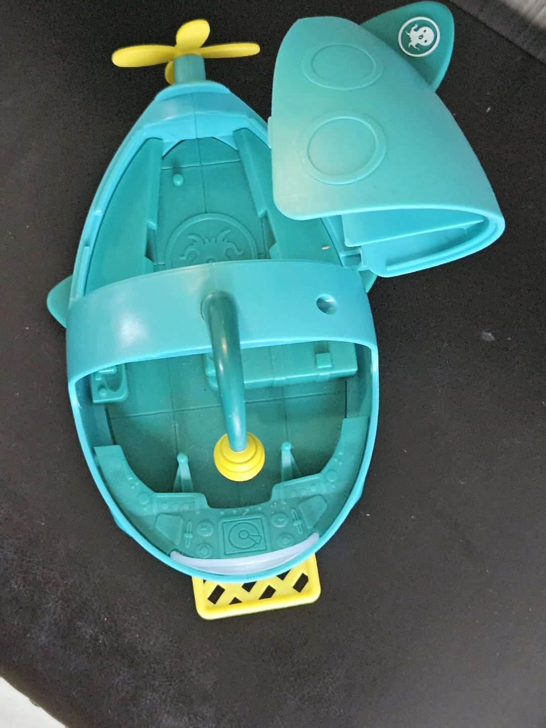 Octonauts  Captain Barnacles & Gup A Adventure Pack Toy Set - photo 3