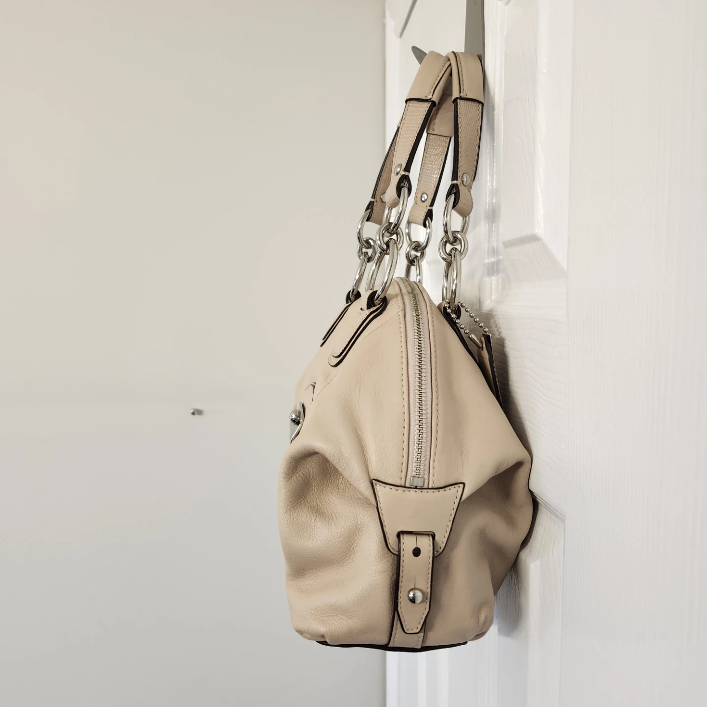 Coach Beige Leather Handbag - photo 3