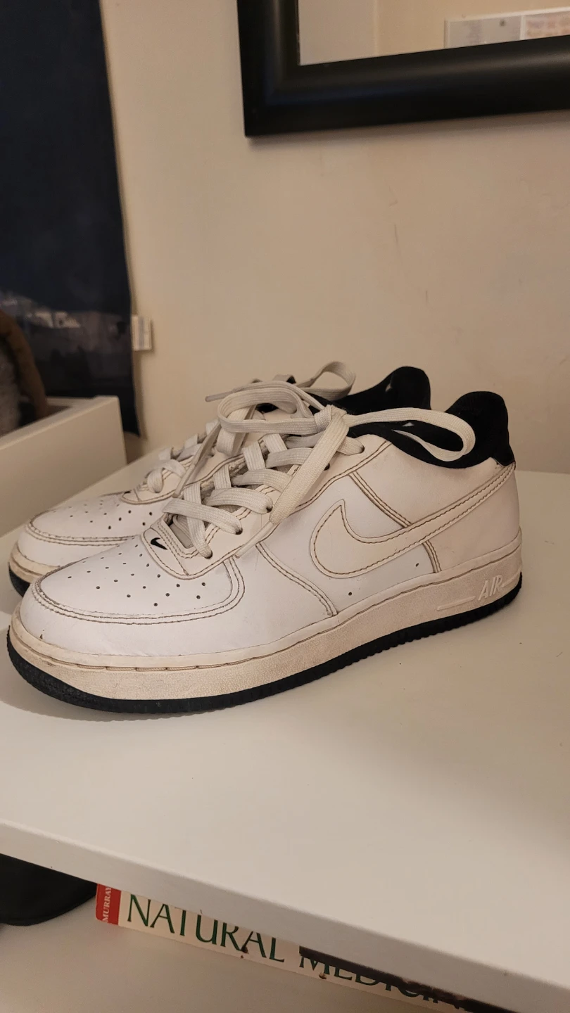 Nike Air Force 1 Sneakers size 6
