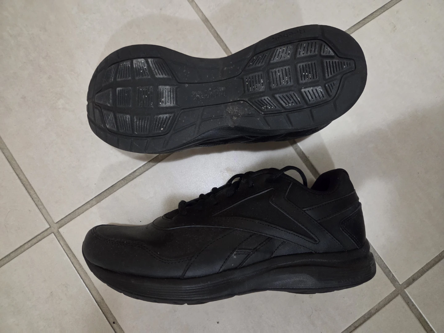 Black Reebok Men's size 10 walking Shoes - photo 2