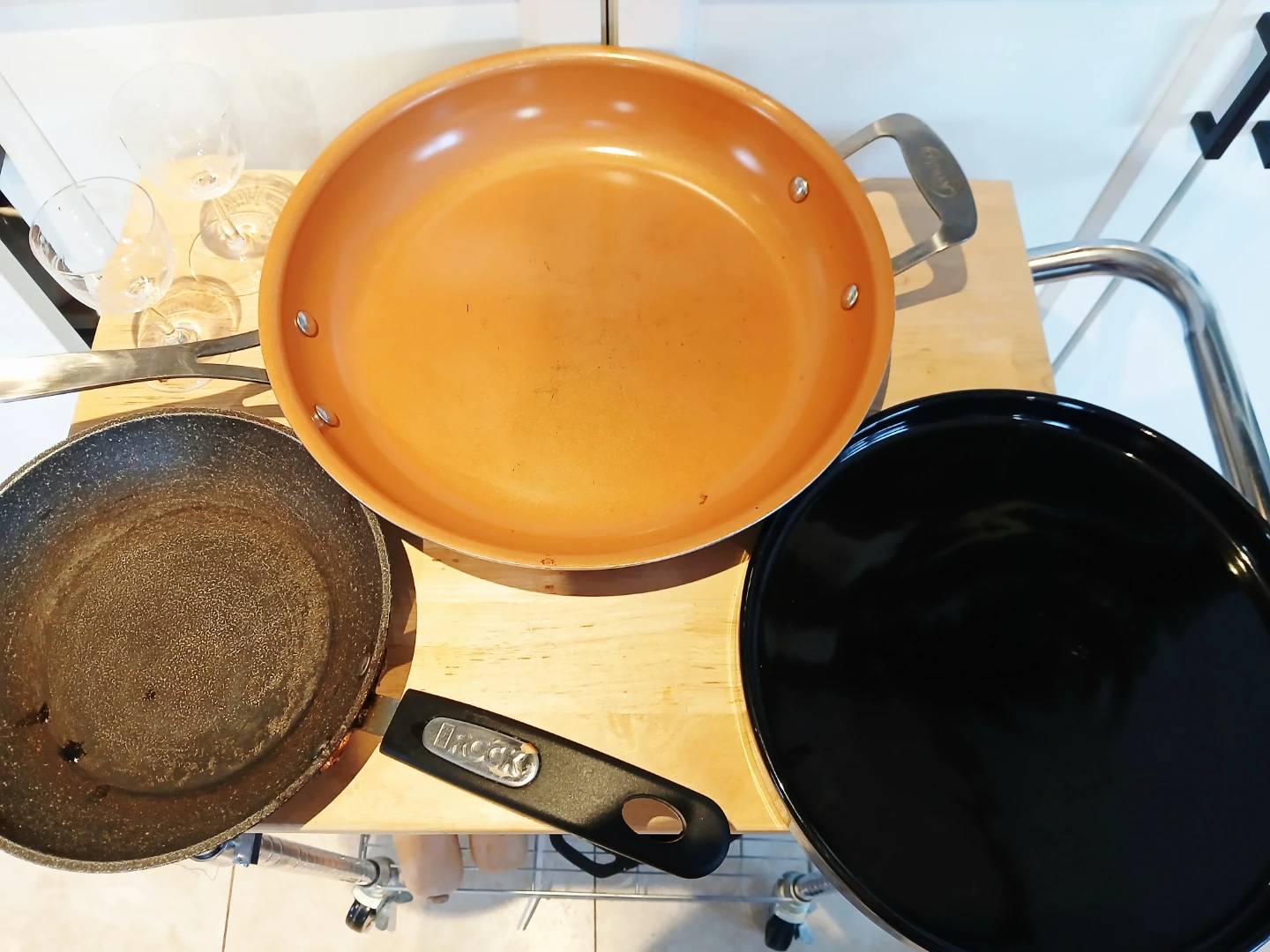 FREE Cookware: Frying Pans,  Serving Tray, Drinking Glasses