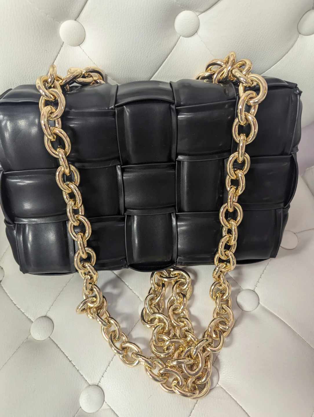 Black Woven Clutch Purse with Gold Chain - photo 3